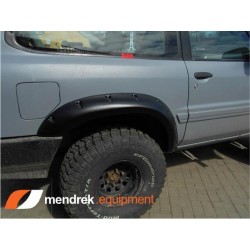 Kotflügelverbreiterung Nissan Patrol GR Y61 97-05 fender flares 3 Türer 12cm