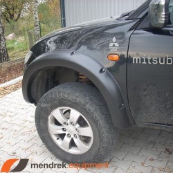 Parafanghi Mitsubishi L200 2006 - 2015 fender flares 10cm